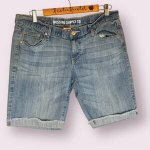 Womens Mossimo Bermuda Jean Shorts Size 15  Summer Cool Babe